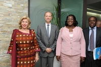 Rencontre: Children Of Africa présente l’hôpital « mère-enfant » au groupe SANOFI